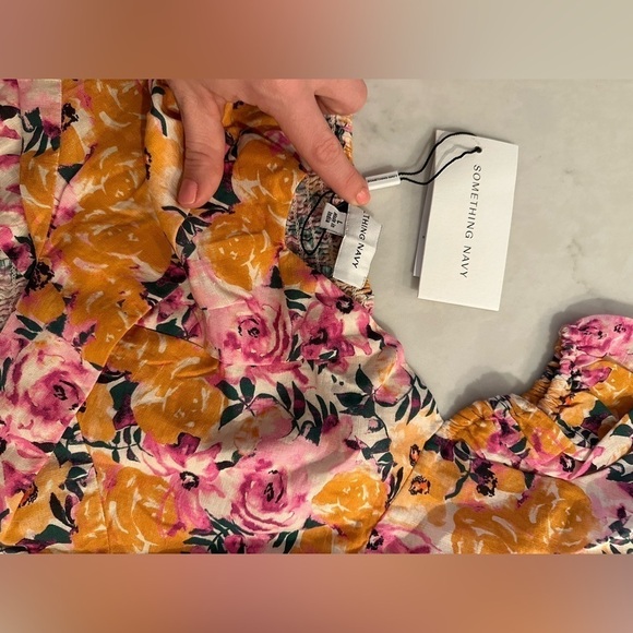 Something Navy Crop Top Floral Puff long Sleeve - Picture 6 of 8